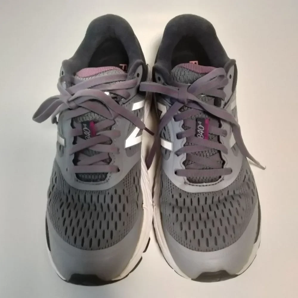 New Balance 840 V4 Running Shoes Women’s Cyclone/Poisonberry Grey